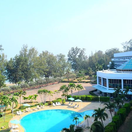 Seapine Beach Golf And Resort Hua Hin Ban Khao Takiap Екстериор снимка