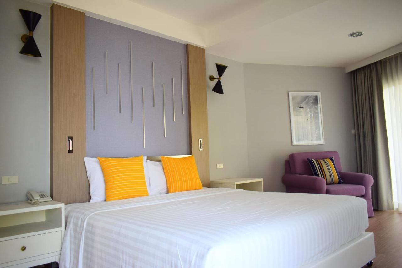 Seapine Beach Golf And Resort Hua Hin Ban Khao Takiap Екстериор снимка
